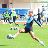 【Ｊ２札幌】新加入のＤＦ内田瑞己「相当な覚悟で来た」　町田で出場できなかった屈辱と讃岐での経験生かし定位置狙う