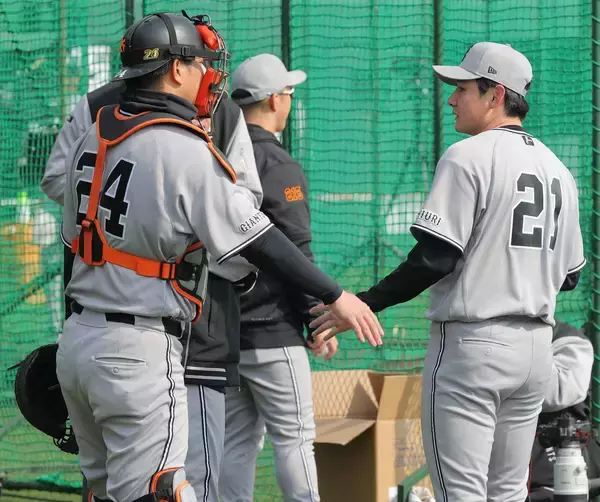 【巨人】大城卓三、ドラ１竹丸和幸とバッテリー「真っすぐがピッと来る印象」