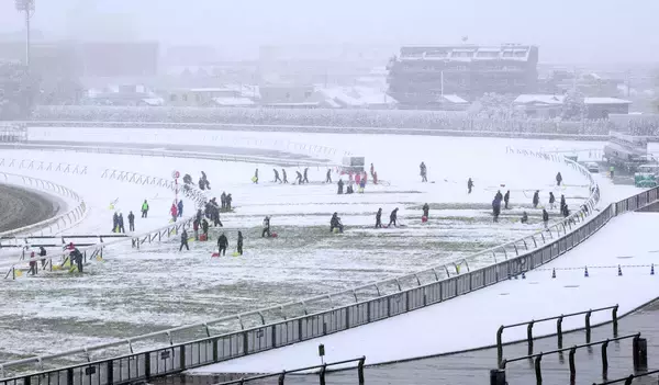 ＪＲＡ異例の４日連続開催に競馬ファン「関係者大変」「珍しくね？」　積雪の影響で１２年ぶりのハプニング