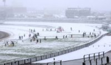ＪＲＡ異例の４日連続開催に競馬ファン「関係者大変」「珍しくね？」　積雪の影響で１２年ぶりのハプニング