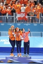 銅メダリスト・高木美帆が驚いた異例の光景　ライバル国ファンから「ミホ！　ミホ！」　感じた存在の大きさ…ミラノ五輪担当記者日記