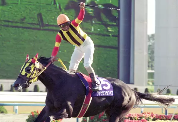 【競走伝】実はエアグルーヴ世代の最優秀４歳牝馬　芦毛の外国産馬がつかんだ初タイトル　９６年・ニュージーランドＴ