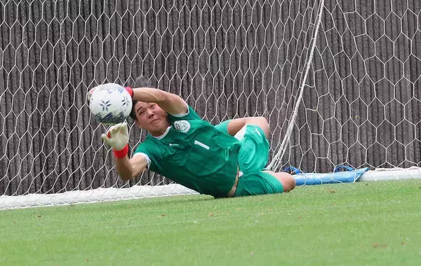 【高校サッカー】磐田東がＰＫ戦で惜敗　ＧＫ小沢が１本止めるも決勝進出ならず　静岡県総体