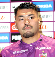 松本から京都に完全移籍のＦＷ加藤拓己「ゴリと呼んで。チームのために走って、戦って、タイトルを取れるシーズンに」新体制発表会