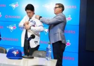 ブルージェイズＧＭ感無量、ついに日本市場から大物獲得「トロントを選んでくれてありがとう」…岡本和真入団会見