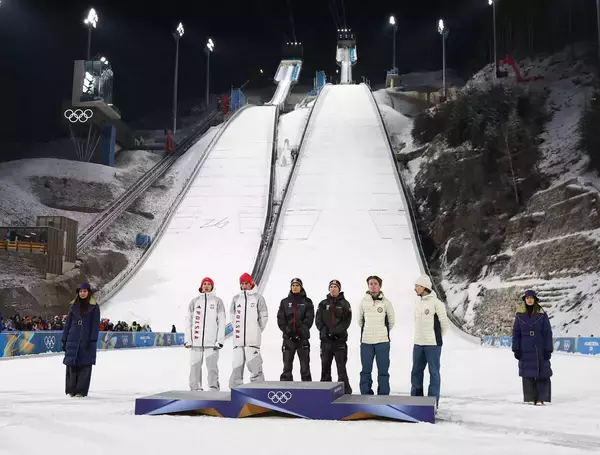 【五輪】ジャンプスーパー団体まさかの結果に早朝から心の叫び飛び交う「雪のバカヤロー」「そりゃないぜ」