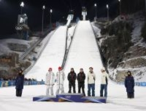 【五輪】ジャンプスーパー団体まさかの結果に早朝から心の叫び飛び交う「雪のバカヤロー」「そりゃないぜ」