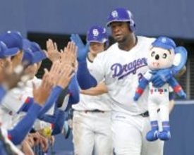 【中日】１２球団最遅の今季初勝利で連敗５でストップ　サノーが先制２ラン　大野雄大が１失点完投で球団歴代１０位タイの通算９８勝