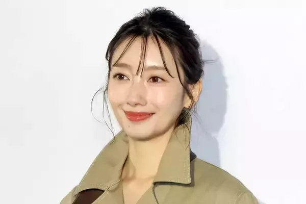 「意外とフットワーク軽いんですねぇ！」女優・波瑠の告白にスタジオ騒然「『大好きです。いつも見てます』といって、そのまま…」…「上田と女が吠える夜」