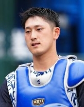 【ＤｅＮＡ】松尾汐恩が福島久晃以来球団５０年ぶりの「４番・捕手」　バットは音なしもリードと肩で連敗脱出に貢献