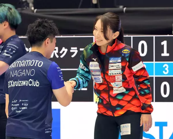 【カーリング】ロコ・ソラーレ　本橋麻里コーチ「勝ちたいから」厳しい指導で２年連続決勝導いた　準Ｖにも涙はなし