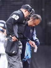 西武－楽天戦で球審が負傷交代　ファウルが左手直撃　フルカウントで中断→再開後、荘司がカナリオに２点打浴びる