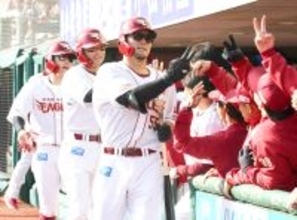【楽天】勝率５割復帰　先発全員安打で連敗ストップ　ＹＧ安田チームＨＲゾーン１号＆登録名変更後１号３ラン　早川隆久復帰１勝