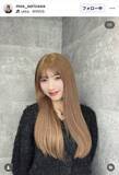 「芹澤もあ「気合を入れて」ヘアカラーチェンジ！ハイトーンのサラサラ茶髪に「あーーーすき」「すんごい好み」」の画像1