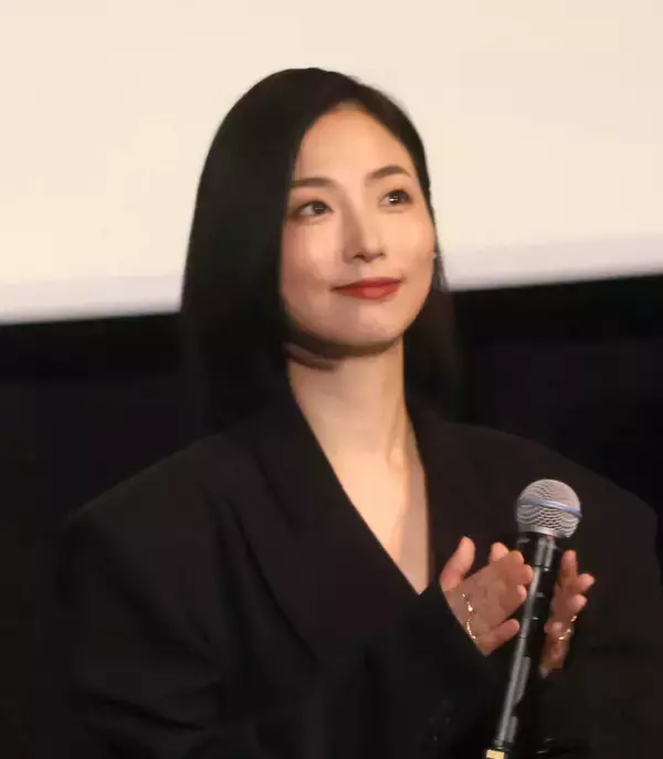 ＭＥＧＵＭＩ、２冠獲得したイタリアの映画祭で涙流した「さすがに崩壊しました」」映画「ＦＵＪＩＫＯ」をプロデュース