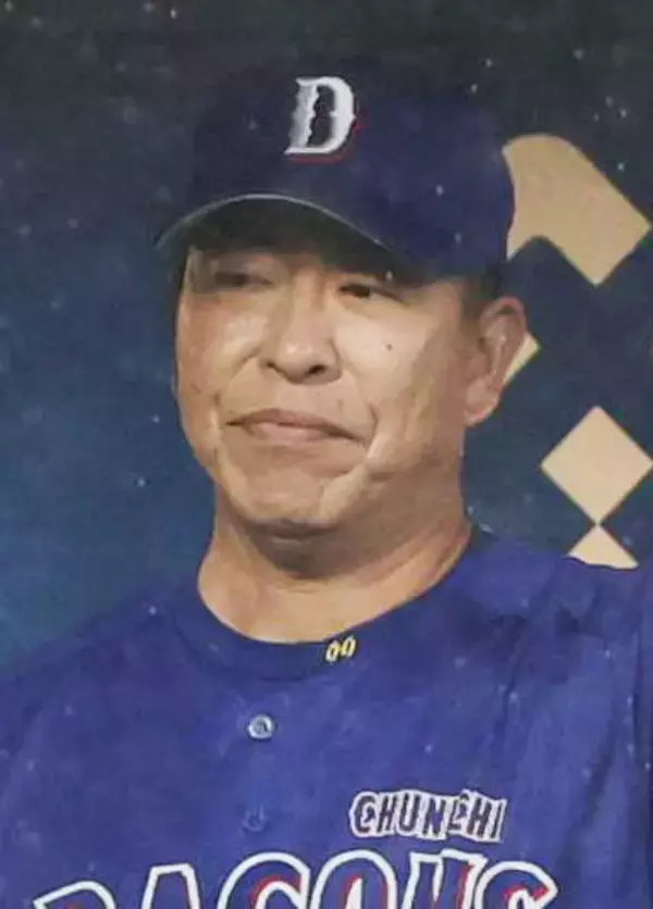 【中日】タオル渡せずサヨナラ負け…井上一樹監督が球審に確認も無念　９回痛打を浴びた藤嶋健人に「フォーカスを当てるのは」雨中マウンドで１８試合ぶり失点