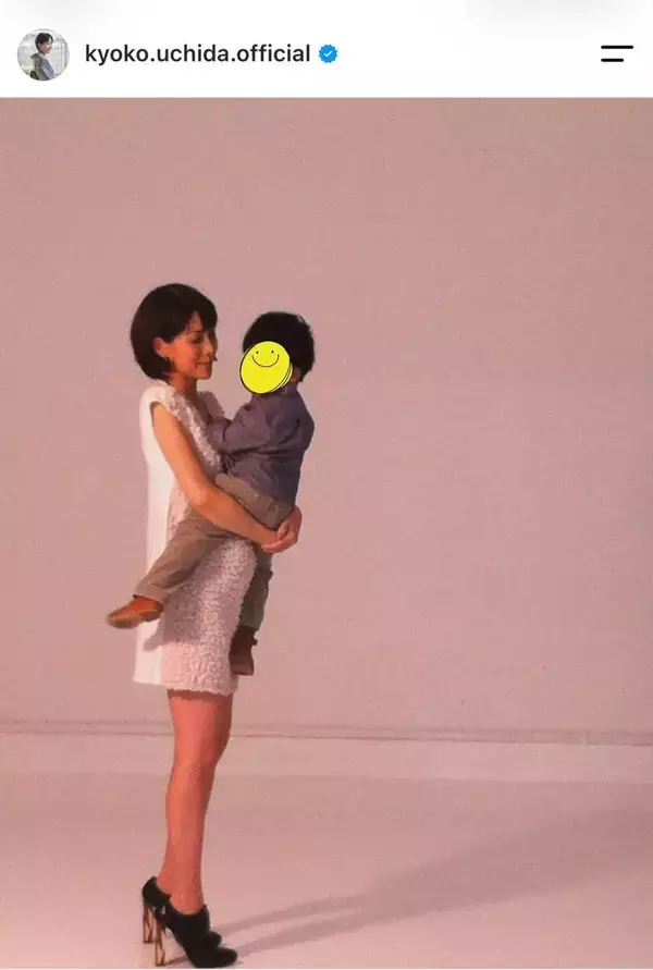 元フジ人気アナ「１４年前の撮影風景」ミニワンピのおなかふっくらショットを公開...内田恭子アナ