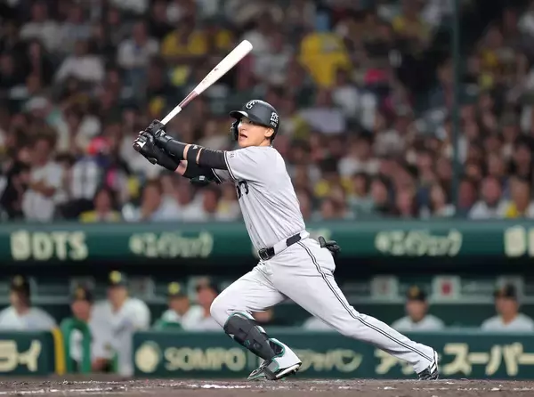 【巨人】天王山で吉川尚輝が値千金の先制打！「竹丸が粘って投げているので」阪神・村上から中前へ　勝てば大逆転Ｖへ１差
