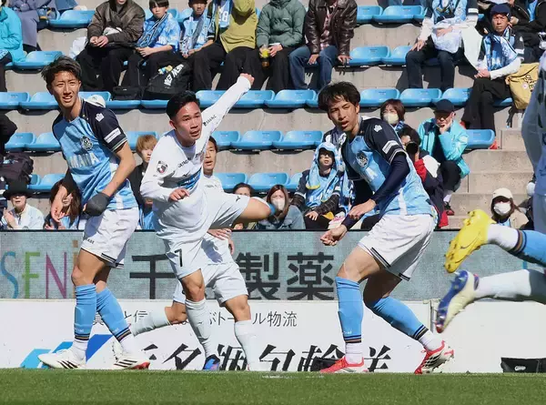 【Ｊ２札幌】タイ代表ＭＦスパチョークが右膝負傷　２５日のホーム・いわき戦欠場…今季中の復帰は絶望的