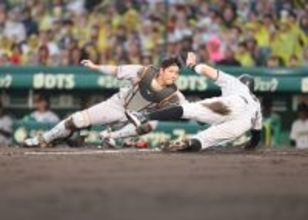 【番記者Ｇ戦記】巨人バッテリーが大ピンチで佐藤輝明と真っ向勝負　見逃し三振の完璧配球　悔しい敗戦を次への糧に