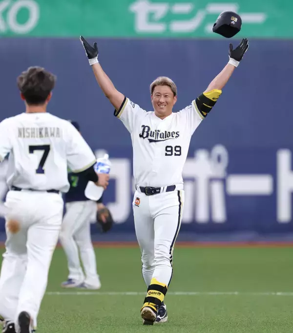 【オリックス】２点差逆転サヨナラ勝ちで連敗５でストップ＆６月初勝利　代打・杉本裕太郎が逆転２点二塁打「やったりました～」「アクエリアスでくさいんですけど…」