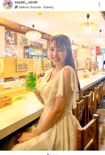 「メロンがいっぱい」静岡の美人アナ　涼しげワンピ姿！「映えますね」くぎ付け…早大卒の佐々木沙羅アナ