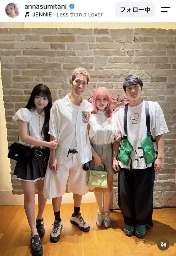 夫は７歳上の芸人！４３歳タレント「結婚２０周年」１８歳息子＆１５歳娘を顔出し「美男美女一家」「仲良し」住谷杏奈