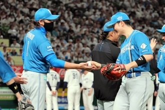 【日本ハム】新庄監督「よくやってくれました、みんな」…０勝１敗から下克上突破　崖っぷちから連勝　３年連続ファイナルステージへ