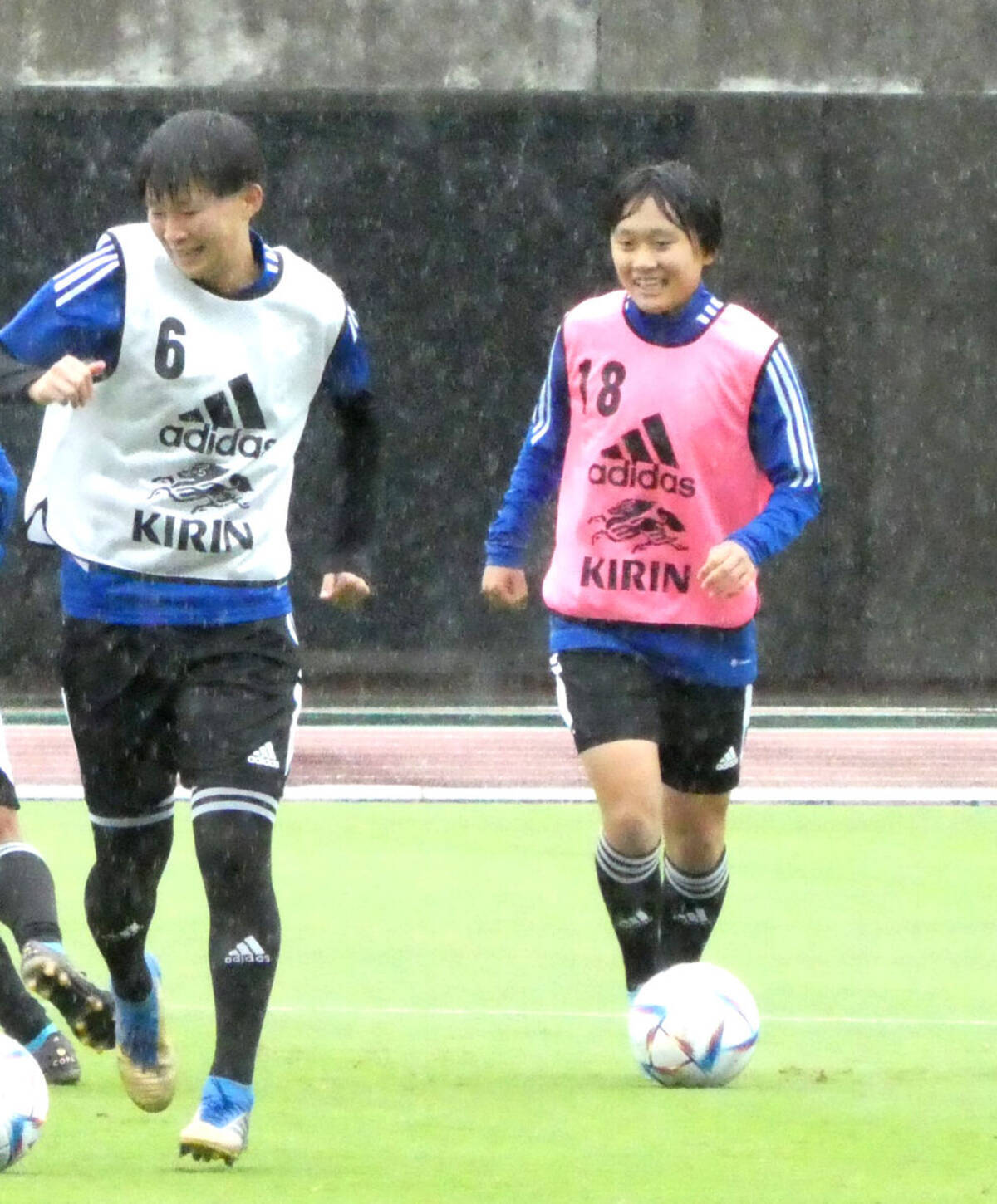 なでしこ17歳df小山史乃観 a代表デビューへ 人を生かして自分も特長を出せるように 22年10月7日 エキサイトニュース なでしこ17歳df小山史乃観 a代表デビューへ 人を生かして自分も特長を出せるように 22年10月7日 エキサイトニュース