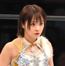 １３歳年上レスラーと電撃結婚…“リングの妖精”なつぽい　雰囲気ガラリ！「さらに美しく」「かわええ」