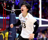 【バレー男子】リベロ小川智大、セッター不在時には華麗なジャンプトスから攻撃につなげる「練習通りのプレーができた」