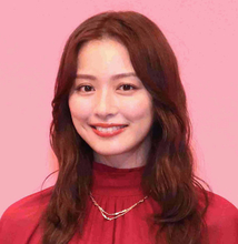 内田理央、３５歳の誕生日を報告！幼少期ショット添える「綺麗が限界突破しちゃってます」「目の感じが変わらない！」