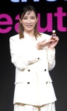 加藤あい　９年ぶり広告イベントで「美の秘訣」語る　４３歳誕生日祝福に笑顔「今しかできないことを」