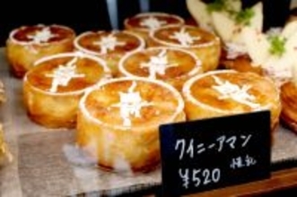 今年の流行本命スイーツはクイニーアマン「見た目と裏腹の食感が魅力」人気店店主も太鼓判のフランス伝統菓子