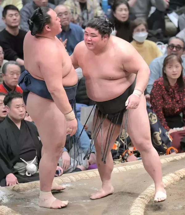 伯乃富士が４勝目　初対戦から４連敗だった玉鷲に連勝「自分の力がついてきているところもある」