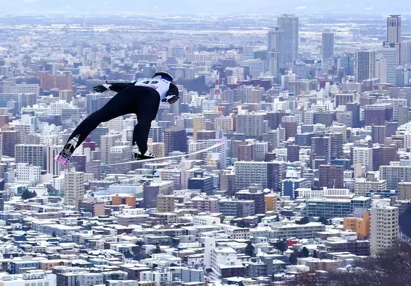 【ジャンプＷ杯】エースの小林陵侑は地元開催で５位にとどまる　「（１８日は）いいジャンプをしたい」