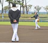 「【日本ハム】新庄剛志監督が異例の早出視察　ファンにも呼びかけ「サブグラウンドに…」」の画像1