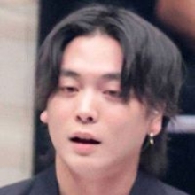 「相思相愛」「ラブラブ」優里が公園ではしゃぐ姿にほっこり「延々見てられる」「全力ダッシュ最高」「ほのぼのしちゃう」