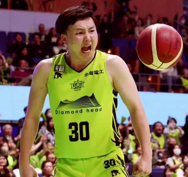 【Ｂリーグ】レバンガ北海道が富永啓生と２８―２９シーズンまでの契約継続を“発表”　「日本一を争うＣＳの舞台へたどり着けるように」