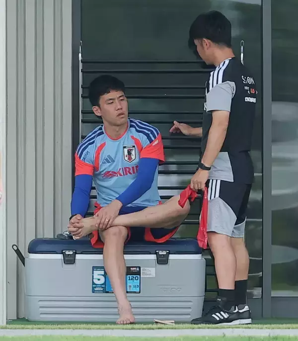 【Ｗ杯】遠藤航、メキシコでの事前合宿４日目で初めてグラウンドに姿を見せ「大丈夫です」　練習は別メニュー調整続く