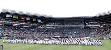 【甲子園】女性審判員が二塁塁審で聖地デビュー　森田真紀さんが開幕戦で大役　今夏は春夏の甲子園で初めて女性審判員５人起用