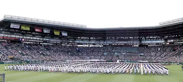 【甲子園】女性審判員が二塁塁審で聖地デビュー　森田真紀さんが開幕戦で大役　今夏は春夏の甲子園で初めて女性審判員５人起用