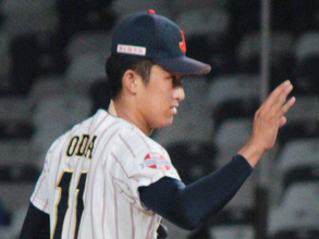 【Ｕ－１８】台湾チア＋拡声器の大応援　日本は完全アウェー状態　ネットも驚き「Ｕ１８にもベンチ上で踊るチアがいるのか」