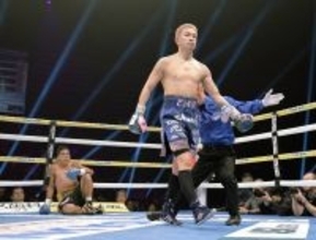 井岡一翔、日本男子初の５階級制覇に“王手”　ＷＢＡバンタム級挑戦者決定戦で４ラウンドＫＯ勝利　王者・井上拓真に挑戦状