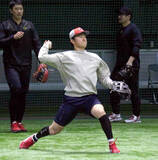 「【広島】佐々木泰「本当に始まるのが楽しみ」毎日ウェートで“肉体進化”チームメートも「でかくなったな」」の画像1