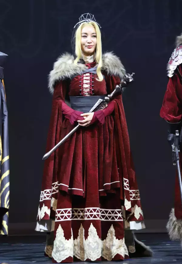 鈴木紗理奈、ファイナルファンタジー舞台第２弾で王妃役「人がやるからこそ出る情緒を楽しんで」