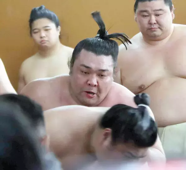 霧島、大関復帰の足固めへ春場所は２ケタ勝利　大関・安青錦らと１７番「いい稽古だった」「」