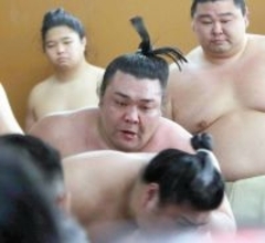 霧島、大関復帰の足固めへ春場所は２ケタ勝利　大関・安青錦らと１７番「いい稽古だった」「」