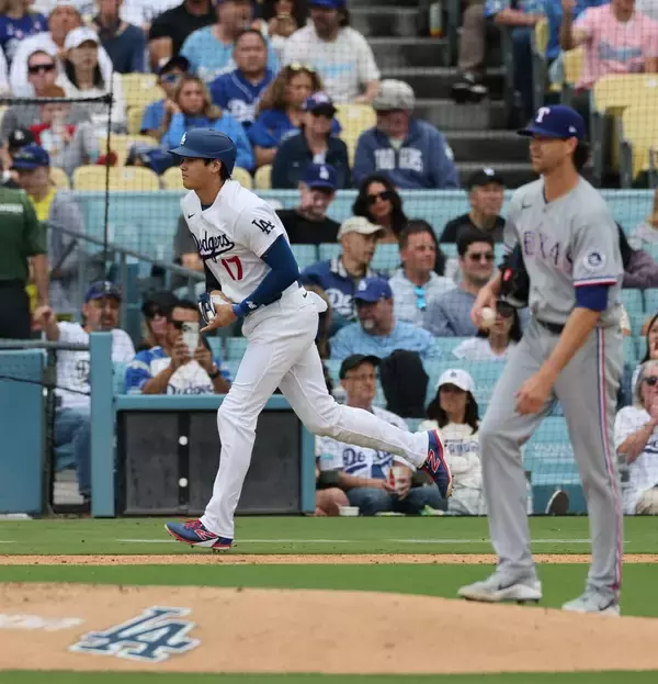 大谷翔平にサイ・ヤング賞右腕が申告敬遠で場内ブーイング　１打席目は初球先頭弾