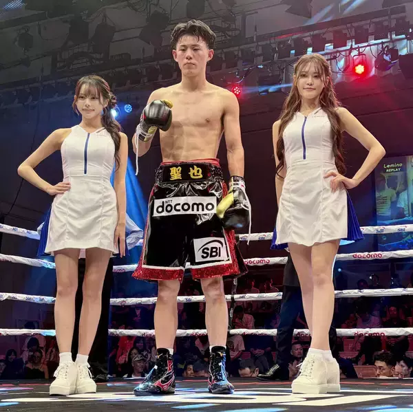 【ボクシング】アマ７冠・中山聖也、デビュー戦で６回ＴＫＯ勝利「倒すのが遅くなった以外はパーフェクトに近い」　井上尚弥も祝福「めっちゃ良かったよ」